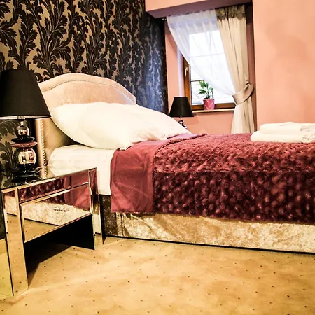 Krysztalowy Dworek Hotel Zbychowo